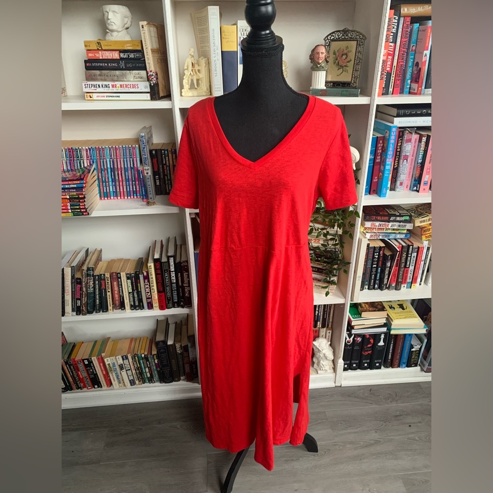 NWOT Torrid T-Shirt with Side Slits